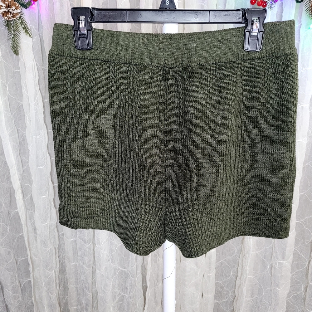 Zenana Outfitters 2 Piece Set Olive Knit Sweater and Shorts Oversized Boutique - Picture 5 of 7